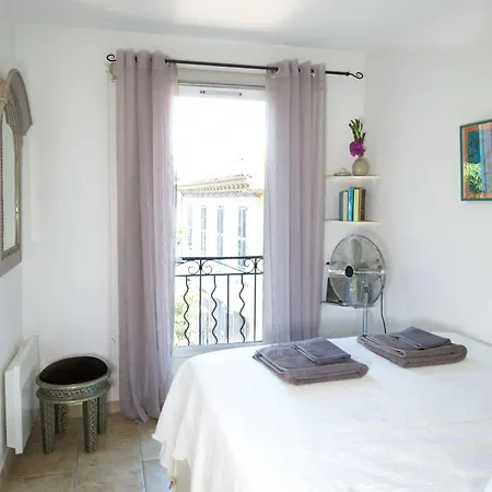 Bed and Breakfast Rue Sade Αντίμπ
