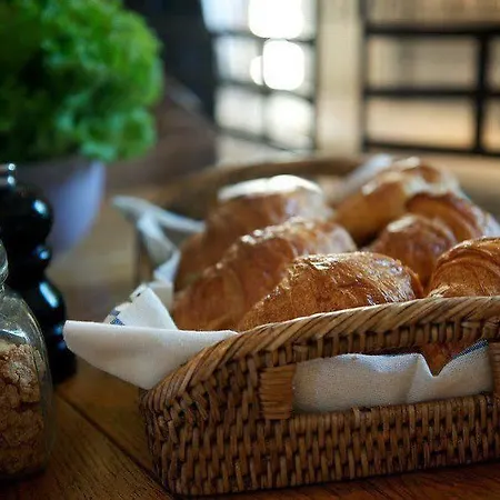 Bed and Breakfast Rue Sade Αντίμπ